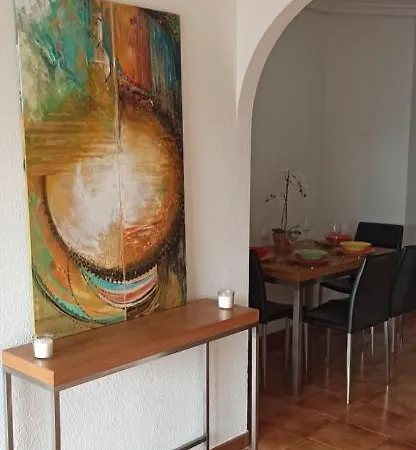 Appartement Lovley One Bed With Garden And Swimming Pool *